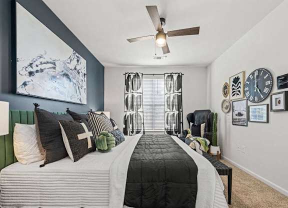 Bedroom with Cozy Bed at Giddy Hall Apartments, Charlotte, 28273