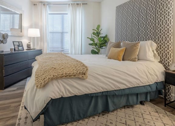Oversized Bedrooms with King Size Accommodations