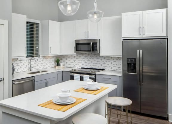Kitchen with Breakfast Bar