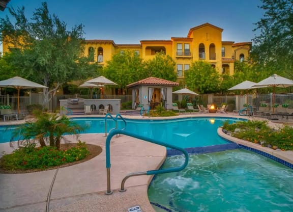 Swimming Pool Connected to Hot Tub