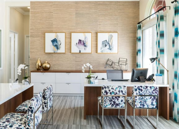 Leasing Office Lobby
