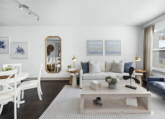 Well-Designed Apartment with Open Floor Plan and Stylish Furnishings