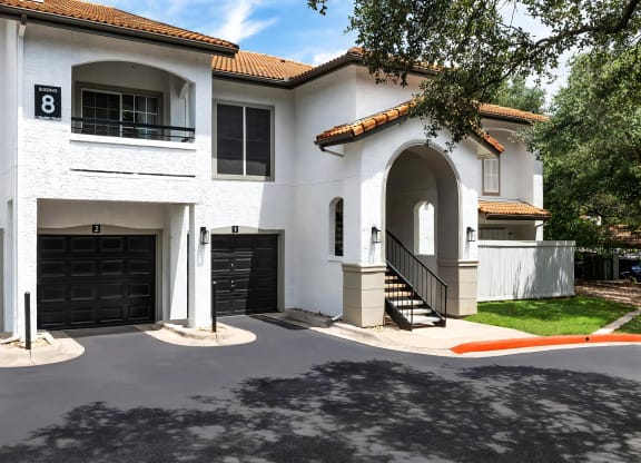 Mesa Verde Automobile Convenient Direct Access Private Garages Available for Lease