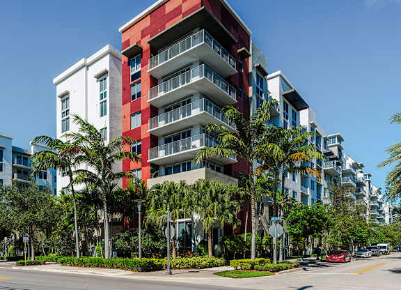 Exterior view of Pearl Flagler Village from the street