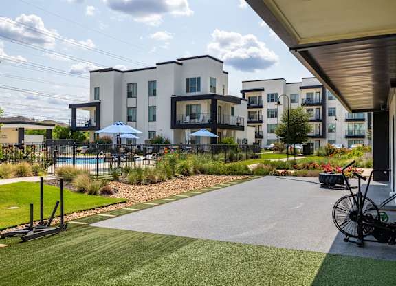 Rhythm Outdoor Fitness Lawn with Equipment
