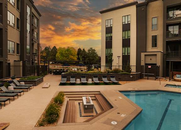 Relaxing Poolside Escape