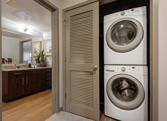 In Unit Washer and Dryer