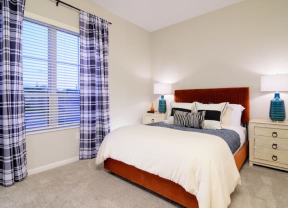 our apartments offer a bedroom with a king size bed at Essex, Columbus, Ohio