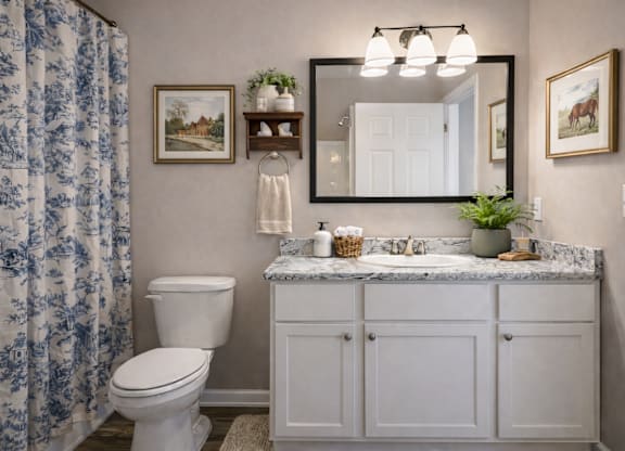 Bathroom with toilet at Club Villas Apartments, Kathleen, 31047