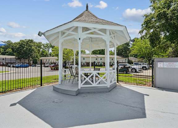 Gazebo at Windsor Harbor Apartments, Charlotte, NC 28215