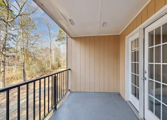 Balcony at Casa de Luna Apartments, Raleigh, 27604