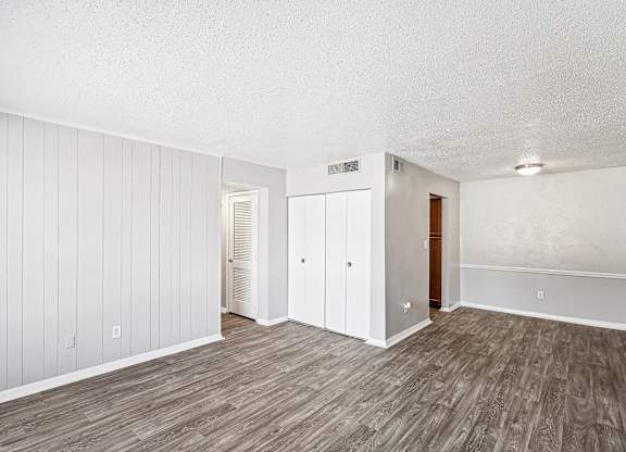 Blank Room at Westchester Apartments, North Carolina, 27713