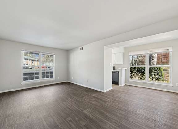Vacant Room at Lexington on the Green, Raleigh, North Carolina