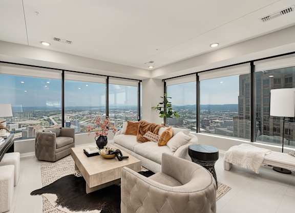 Open Plan Living Area with City View at The 600 Apartments, Birmingham, AL, 35203