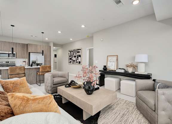 Open Living Area at The 600 Apartments, Birmingham, 35203