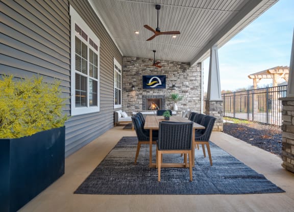 Overlook at Riverside Outdoor Dining Table