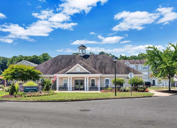 the estates at tanglewood|building exterior