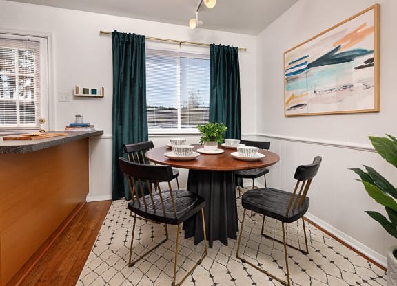 Dogwood Model Dining