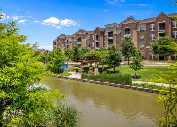 the preserve at ballantyne commons community garden