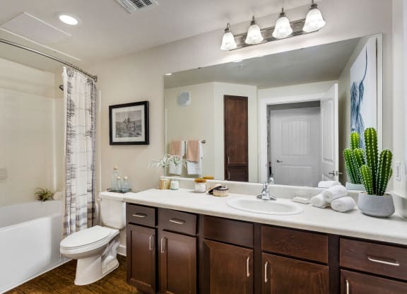 Hawthorne Model Bath