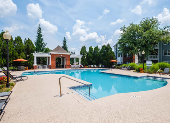 the preserve at ballantyne commons resort style swimming pool