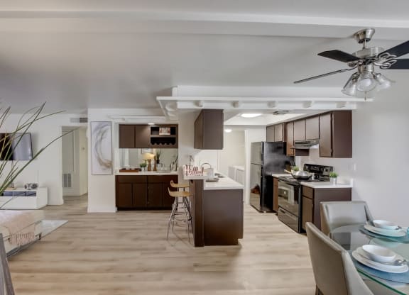 Dining Area with Kitchen View at Glen at Mesa Apartments, AZ 85201