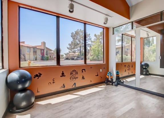 Yoga room at Glen at Mesa Apartments, Mesa, Arizona 85201