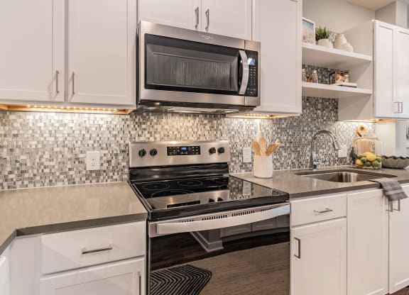 Stainless Steel Appliances at Edge75, Naples, FL 34104