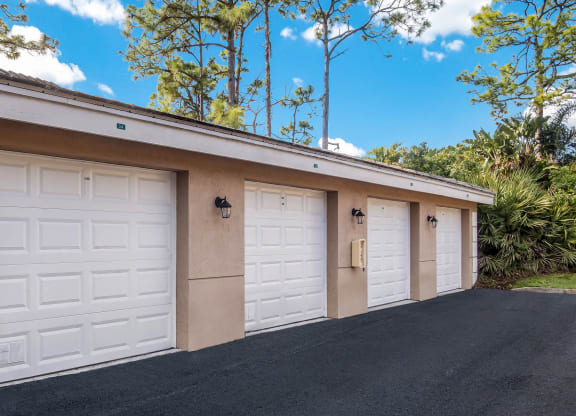 Garages Available at Heritage Cove, Stuart, FL