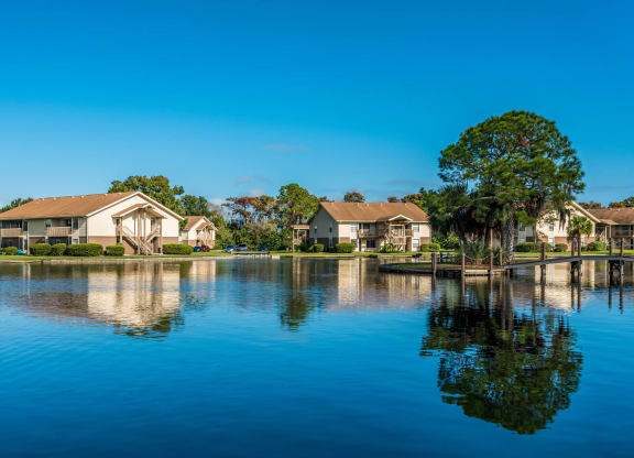 Large Community Lake at Sanford Landing Apartments, Sanford, Florida 32771