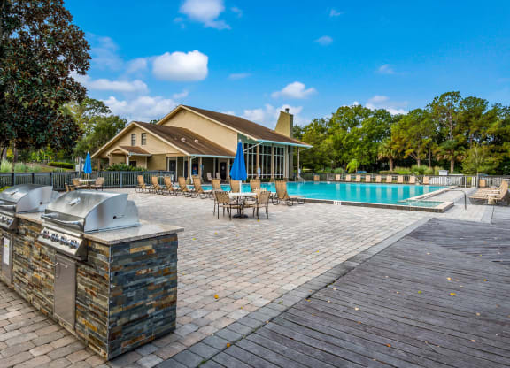 Poolside Grills at Sanford Landing Apartments, 32771