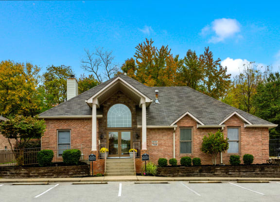 Apartment Building Exterior at Park Place Apartments, Kentucky