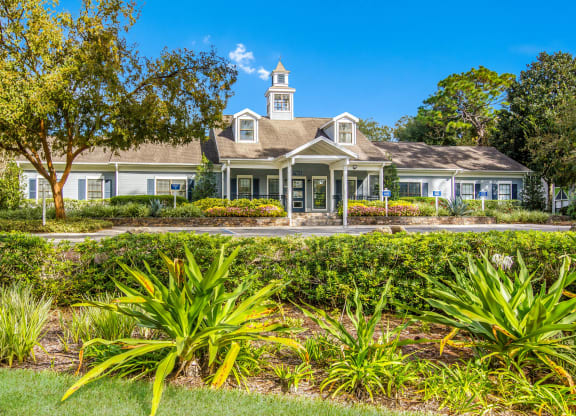 Landscaped Grounds at St. Johns Forest Apartments, Florida
