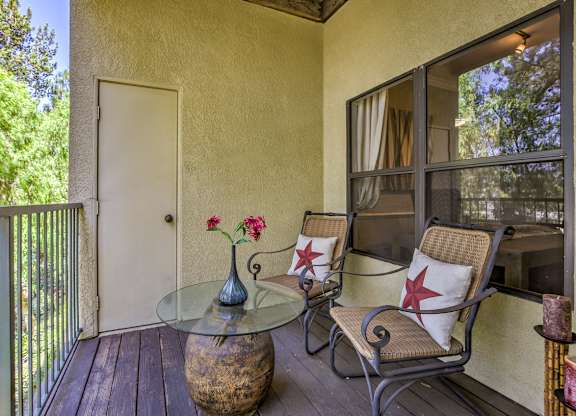 Model Balcony