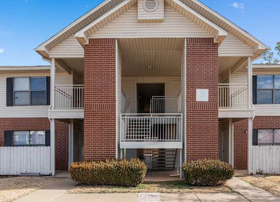 Exterior View at Chapel Ridge of Stillwater, Stillwater, 74075