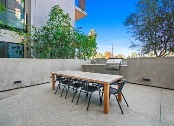 Courtyard Dining