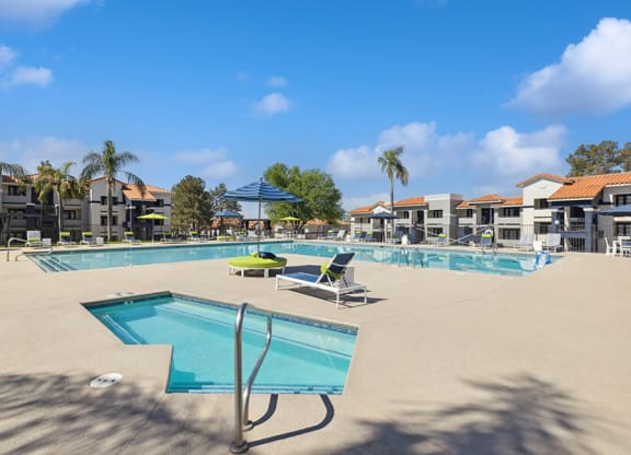 Community Hot Tub and Swimming Pool at Hilands Apartments in Tucson, AZ.