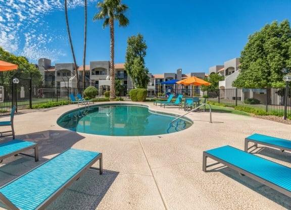 Outdoor hot-tub and pool
