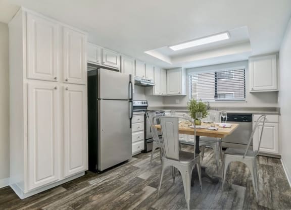 Model kitchen with vinyl flooring