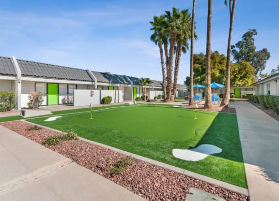 Mini putting green