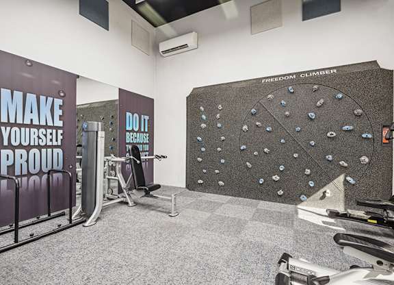 Community Fitness Center with Equipment at Stillwater Apartments located in Glendale, AZ.