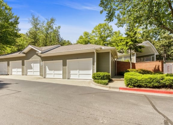Detached garage storage units