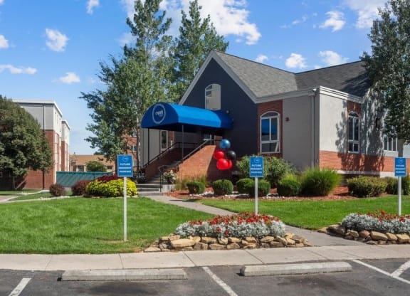 Clubhouse entrance at Esprit Cherry Creek, Colorado