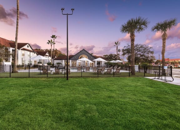 the yard at the resort at longboat key club
