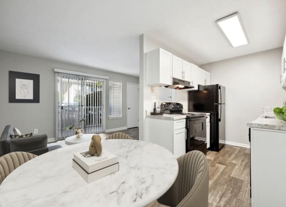 Model dining and kitchen