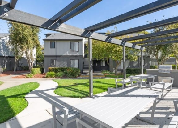 Community grills and picnic area
