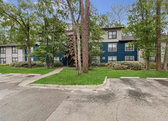 Apartment exterior at Northlake Apartments in Jacksonville, FL