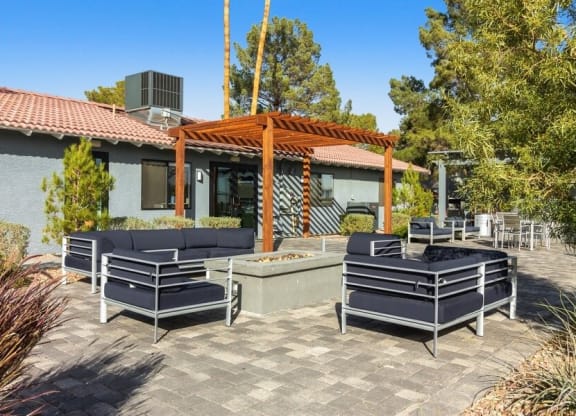 Outdoor fire-pit