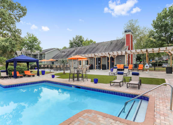 Resort Style Swimming Pool