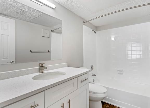 Model bathroom at Haven at Water's Edge.